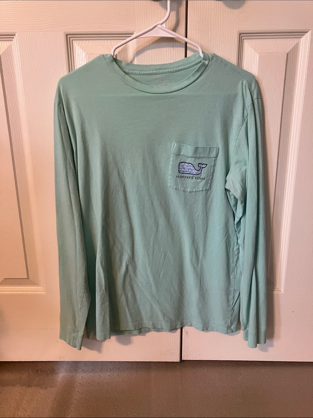 Vineyard Vines Long-Sleeve Pocket Tee in Mint Green